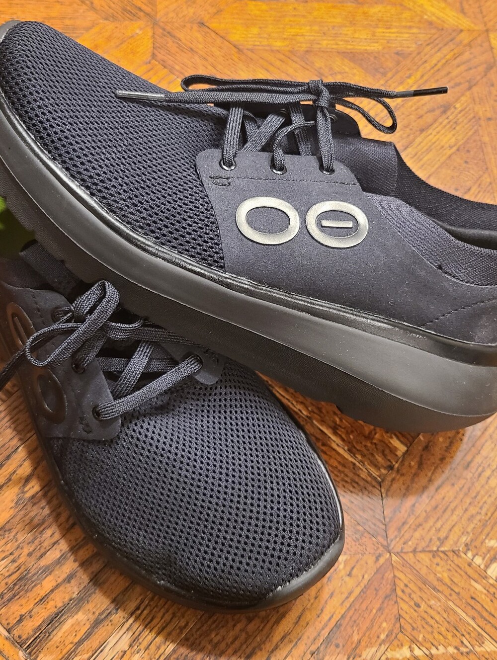 OOFOS OOmy Stride Recovery Shoe - Womens size 9